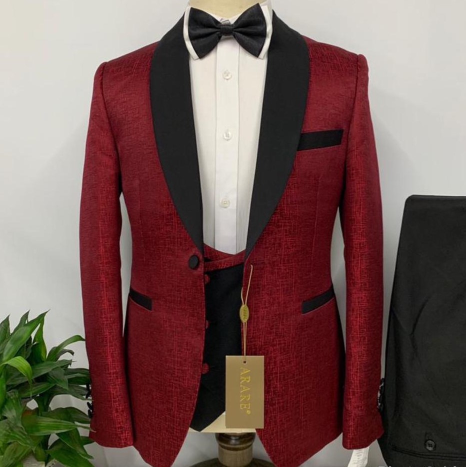 Red Tuxedo (v3) – RentaSuit